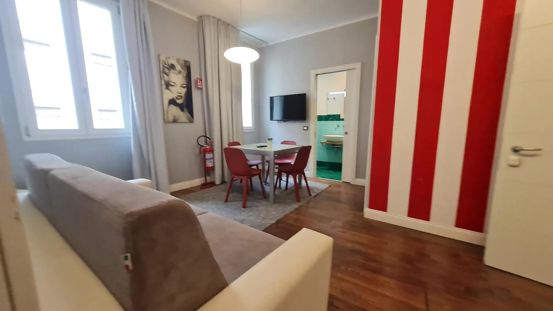 Dolce Vita Suites Флоренция 3*,  Италия