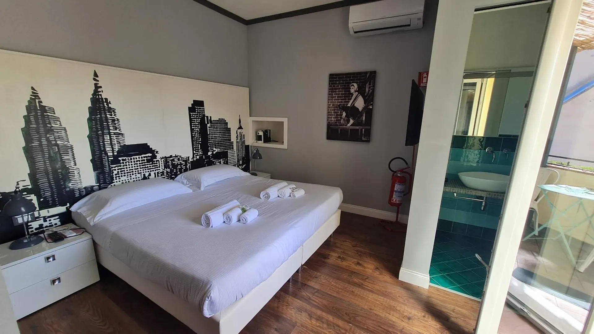 Dolce Vita Suites Firenze Bed & Breakfast